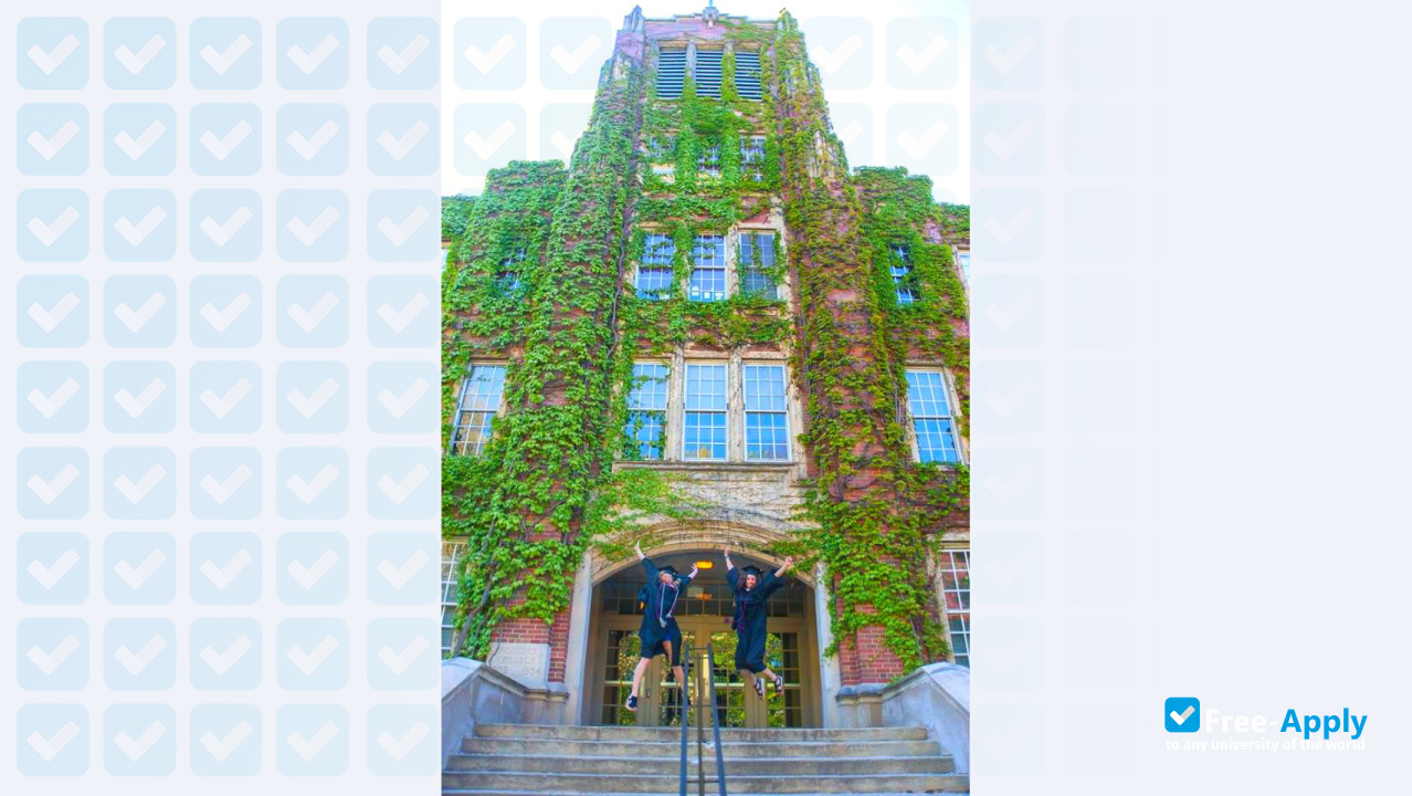 Foto de la Aquinas College Grand Rapids Michigan #11