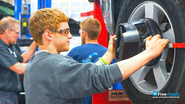 Arizona Automotive Institute photo #9