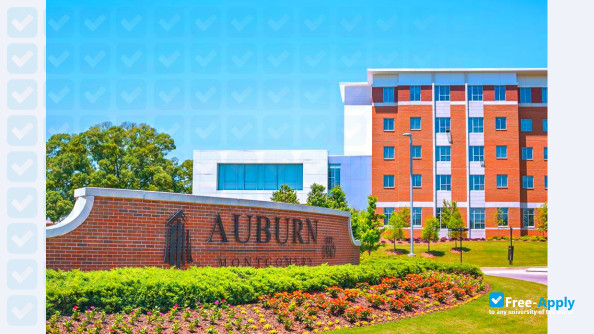 Foto de la Auburn University Montgomery #4