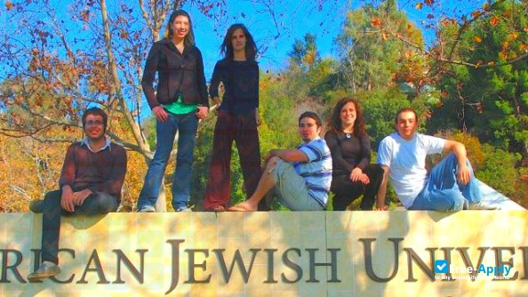 Foto de la American Jewish University #14