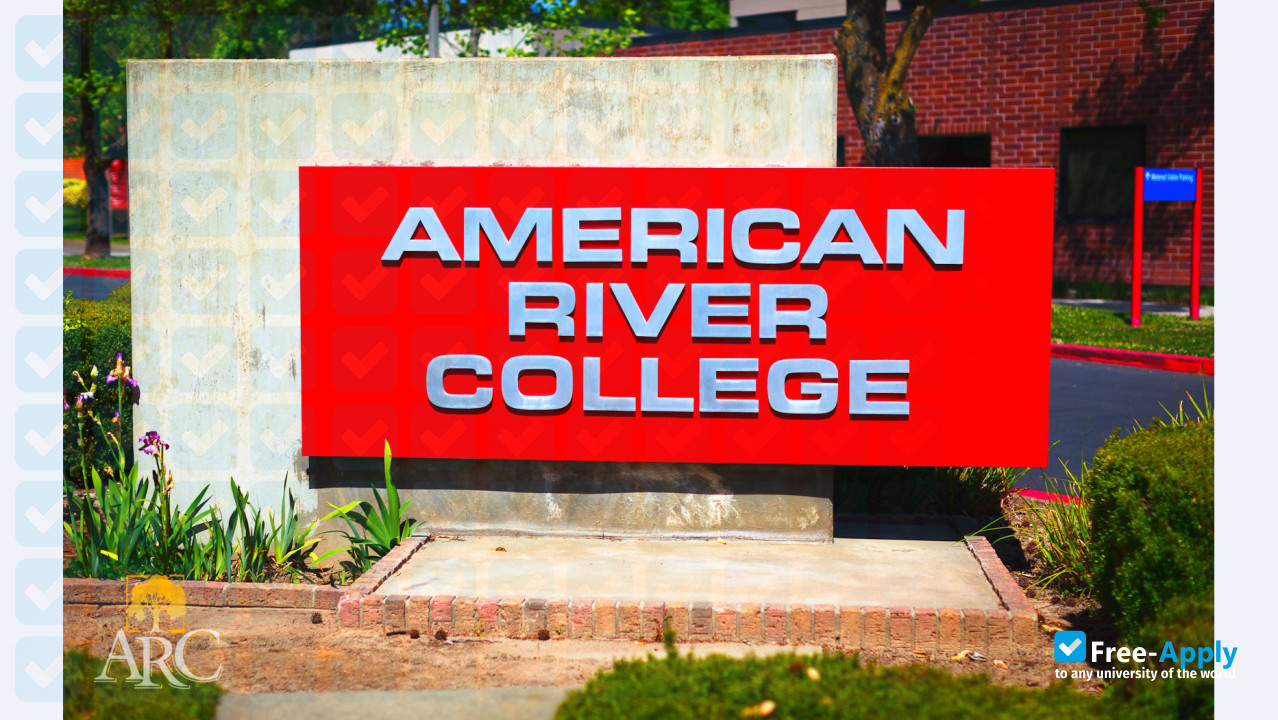 American River College photo #8
