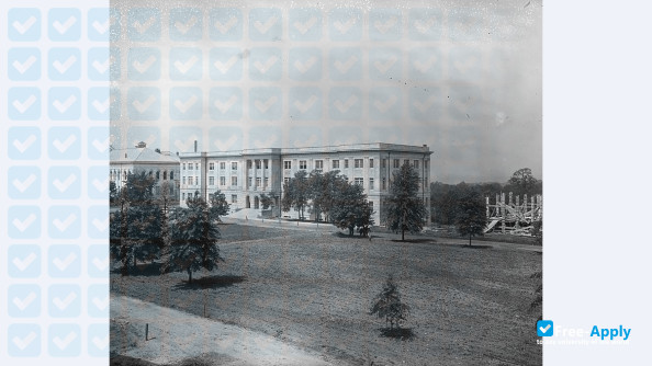 American University фотография №9