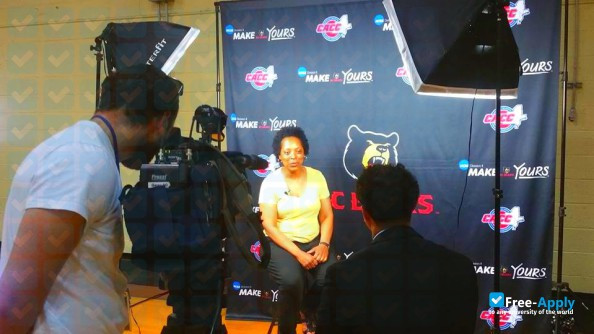 Foto de la Bloomfield College #1