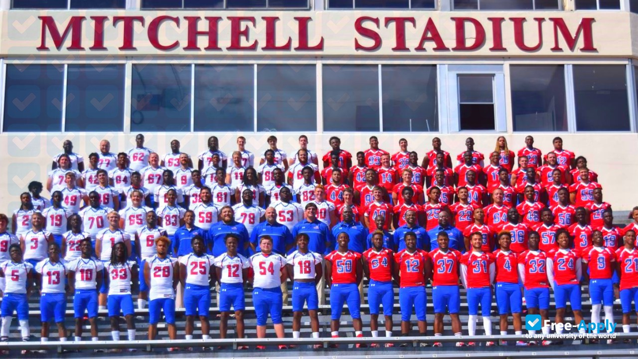 Bluefield College photo #1