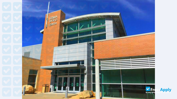 Bluefield State College photo #8