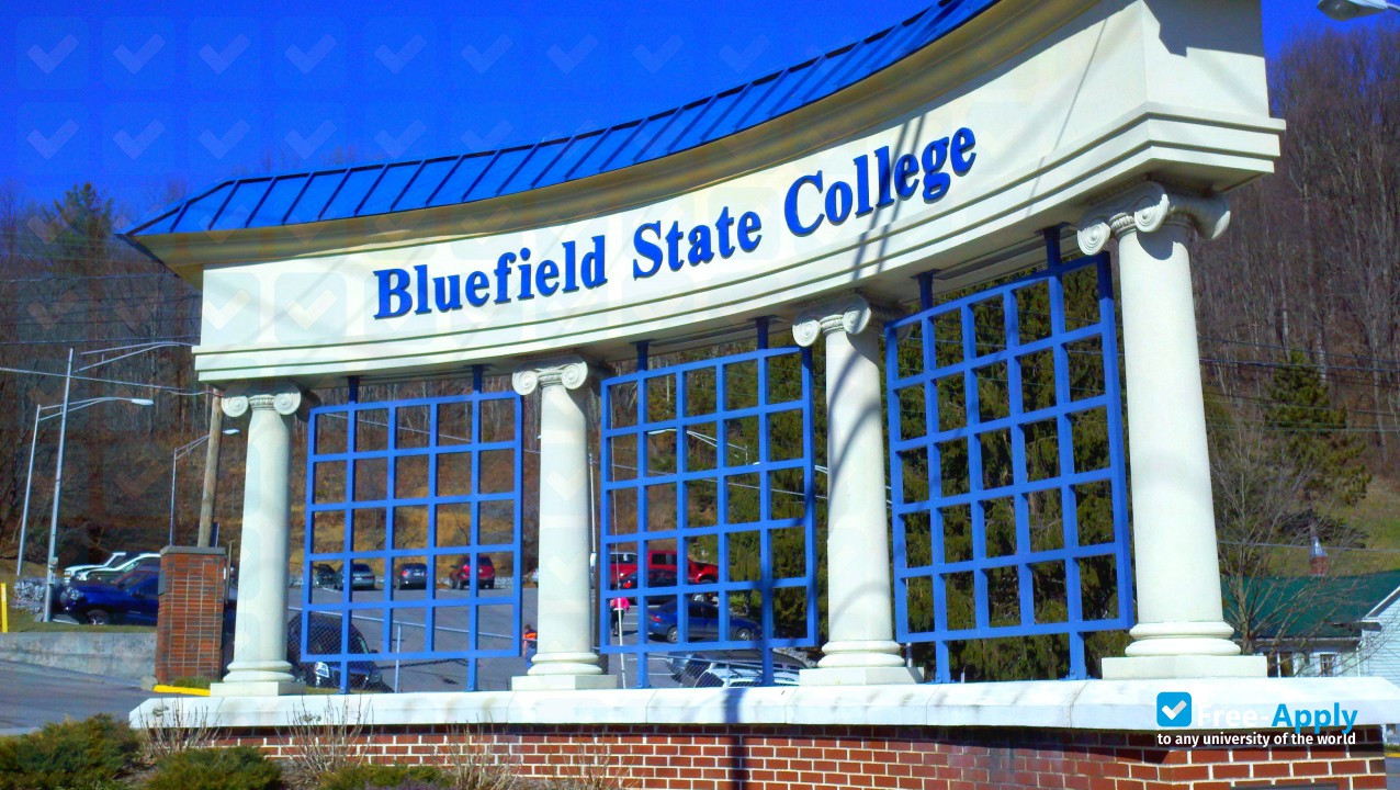 Foto de la Bluefield State College #3