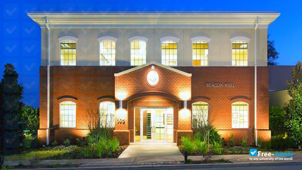 Beacon College photo #9