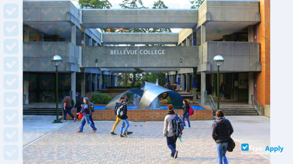 Foto de la Bellevue College #7