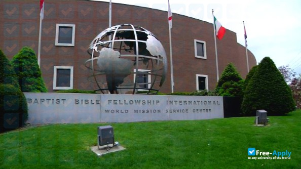 Foto de la Baptist Bible College Springfield Missouri