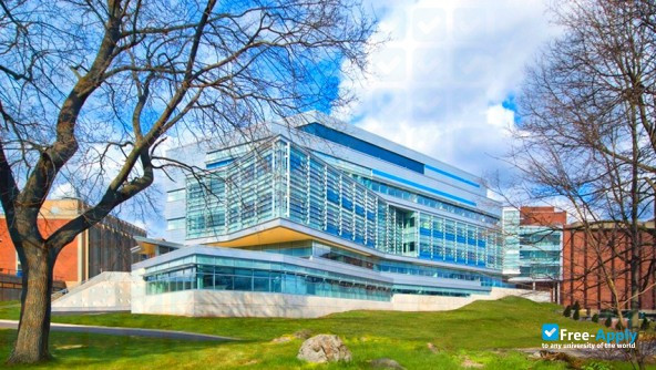 Фотография Brandeis University