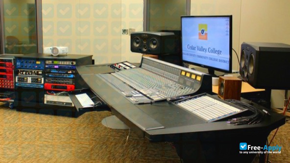 Cedar Valley College photo #2