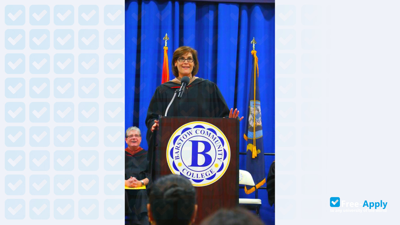 Photo de l’Barstow College #6