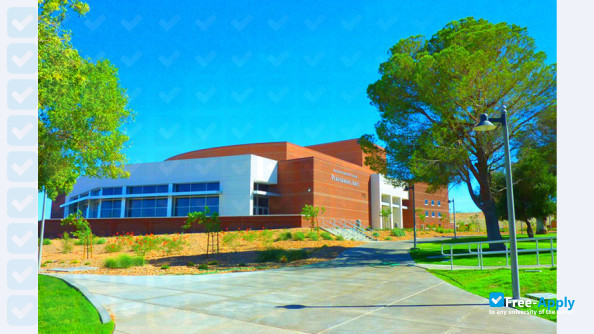 Photo de l’Barstow College #7