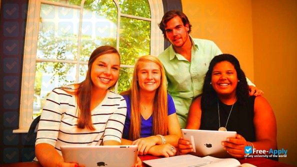 Barton College photo #9