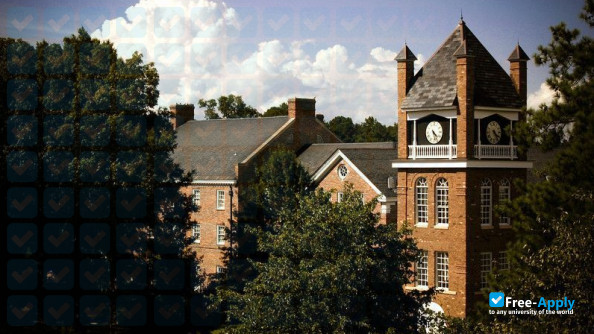 Barton College photo #8