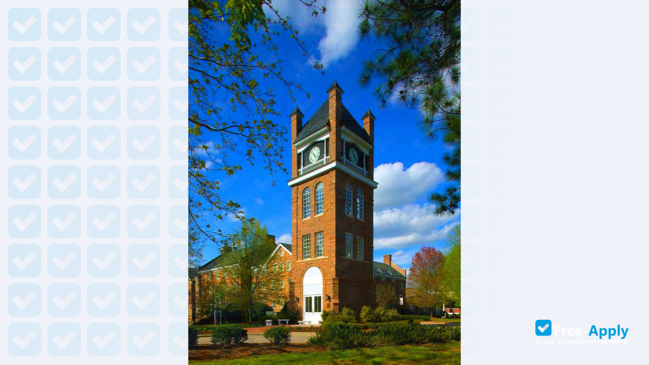 Barton College photo #8
