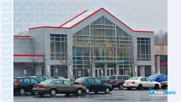 Cayuga Community College photo #6