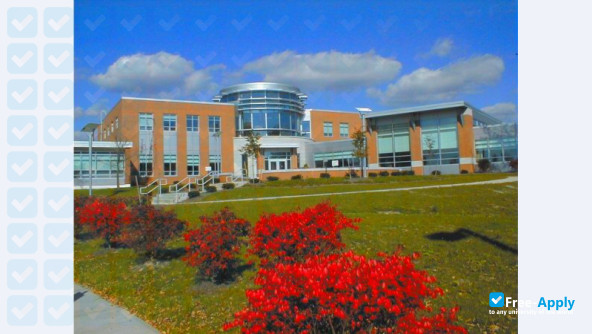 Cayuga Community College photo #4