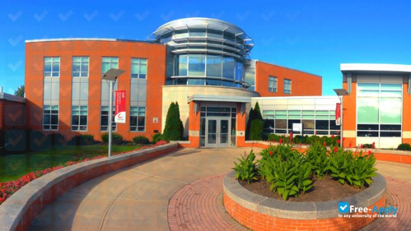 Cayuga Community College photo #2