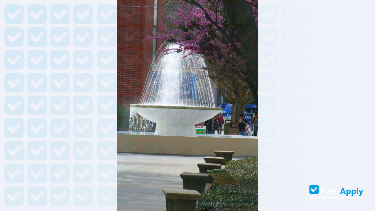 Фотография California State University, Fresno