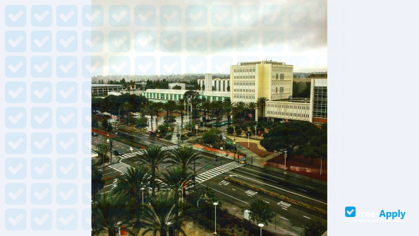 California State University, Fullerton photo #15