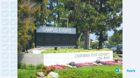 Foto de la California State University, Long Beach #6