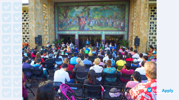 Foto de la Brigham Young University Hawaii #11