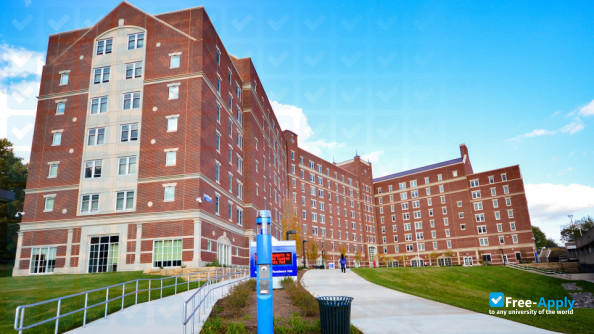 Central Connecticut State University photo #8