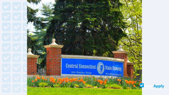 Foto de la Central Connecticut State University #9