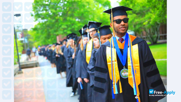 Foto de la Bristol Community College #13