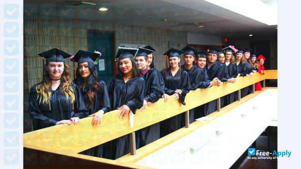 Foto de la Bristol Community College #9