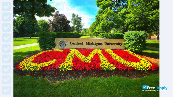 Central Michigan University photo #3