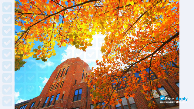 Central Michigan University photo #9