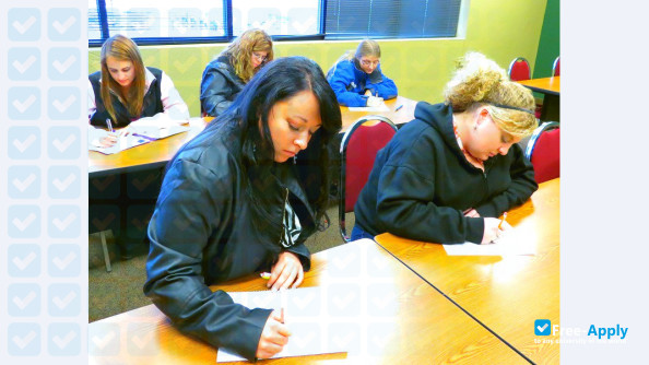 Photo de l’Broadview University (Utah Career College) #11
