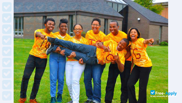 Foto de la Central State University #4