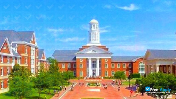 Christopher Newport University photo #9