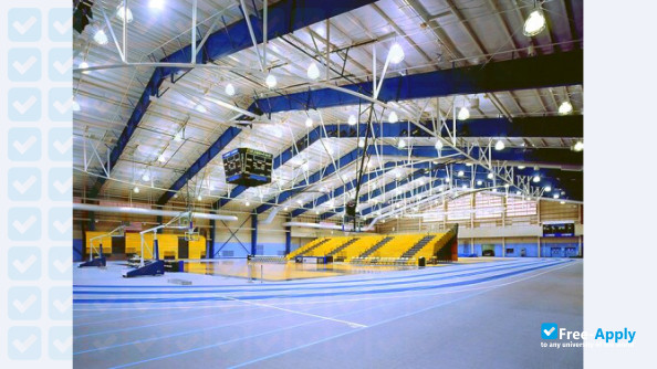 Foto de la Christopher Newport University #5
