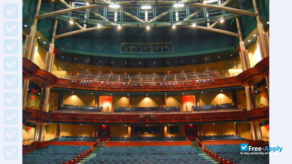 Foto de la Christopher Newport University #11