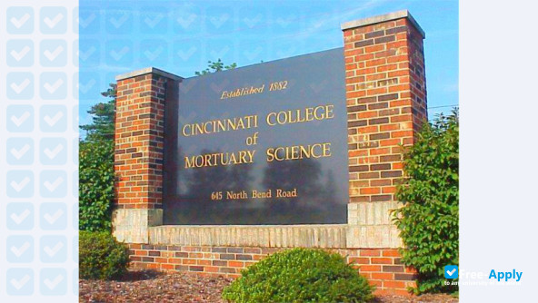 Photo de l’Cincinnati College of Mortuary Science #3