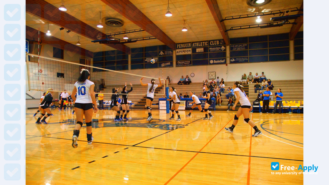 Centralia College photo #3