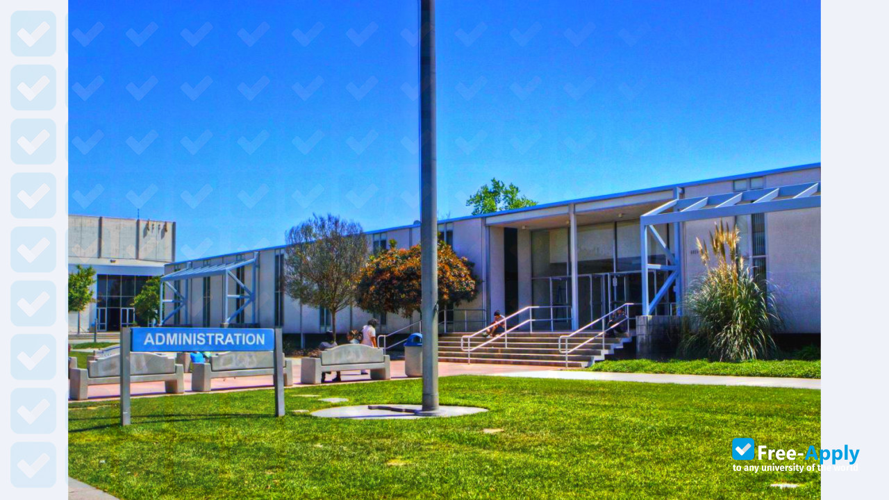 Cerritos photo #12