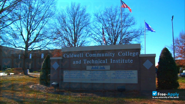 Caldwell Community College and Technical Institute фотография №3