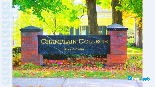 Foto de la Champlain College #4