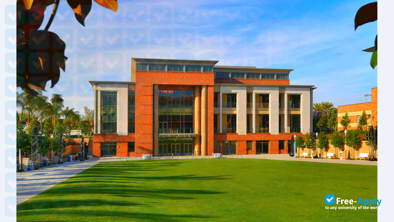 Chapman University фотография №4