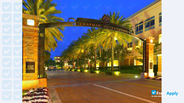 Chapman University фотография №11