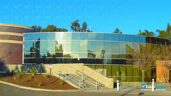 California Institute for Human Science фотография №8