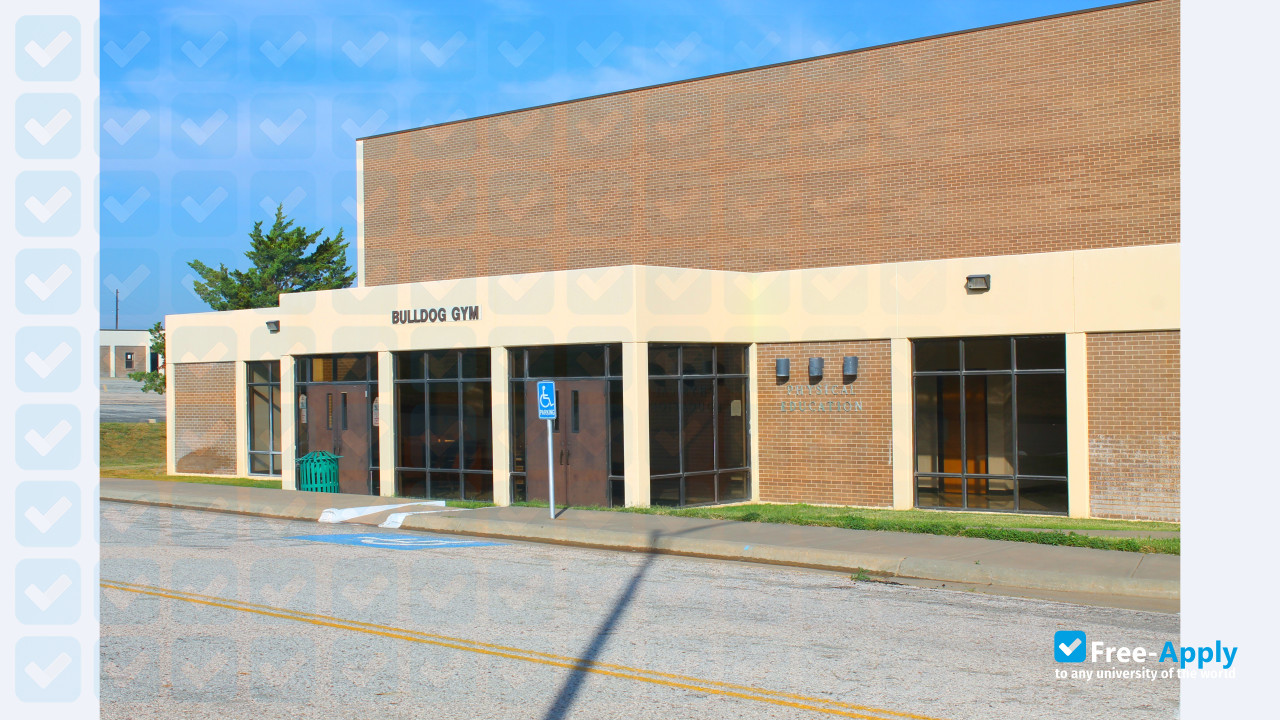 Clarendon College photo #9