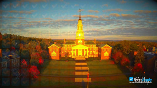 Colby College thumbnail #2