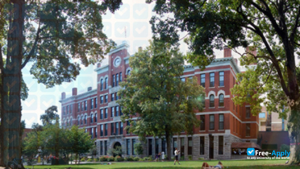 Clark University photo #17