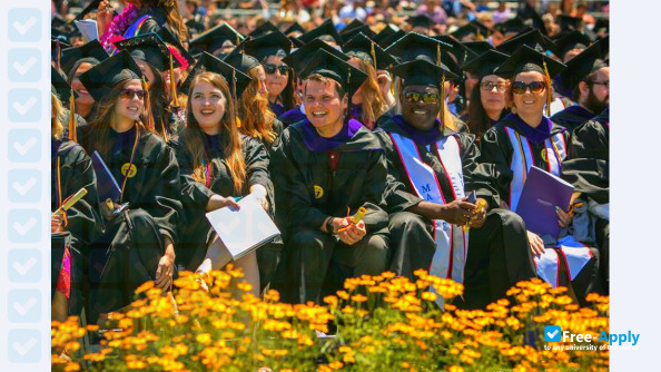 California Lutheran University photo